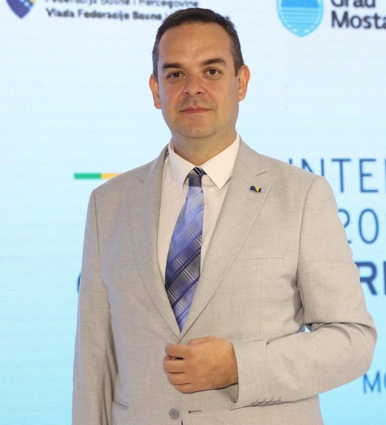 Speaker — Mr. Dino Selimović — European Halal Congress